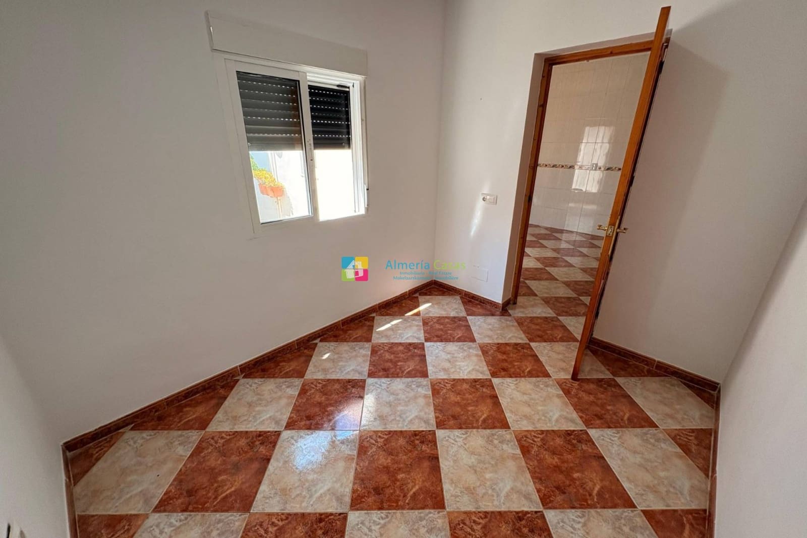 3 bedroom Townhouse for rent in Los Llanos (Zurgena) - € 500 (Ref: 9103214)