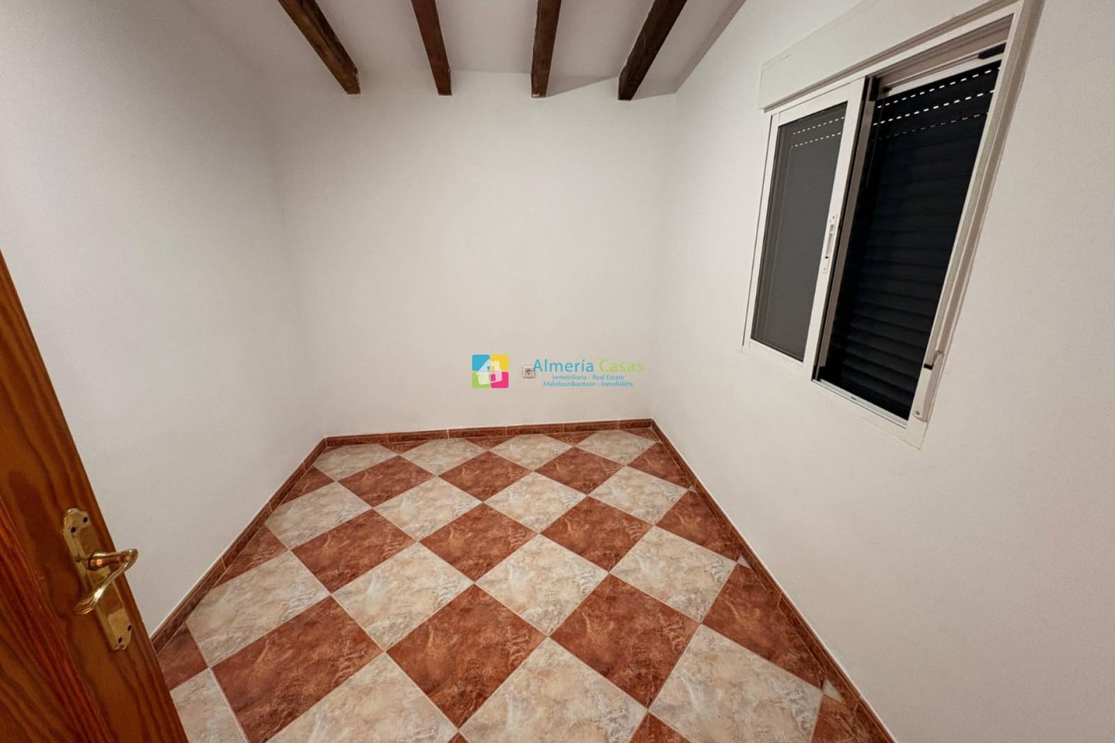 3 bedroom Townhouse for rent in Los Llanos (Zurgena) - € 500 (Ref: 9103214)