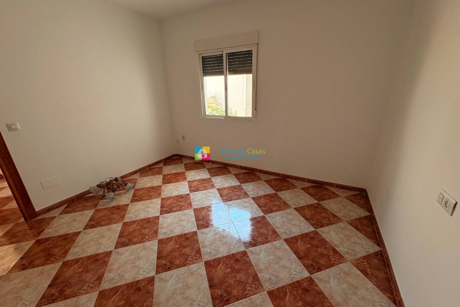 3 bedroom Townhouse for rent in Los Llanos (Zurgena) - € 500 (Ref: 9103214)