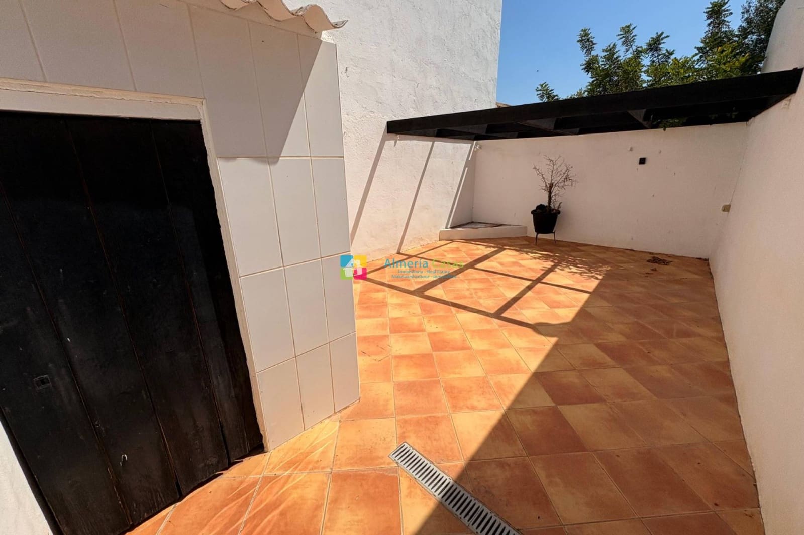 3 bedroom Townhouse for rent in Los Llanos (Zurgena) - € 500 (Ref: 9103214)