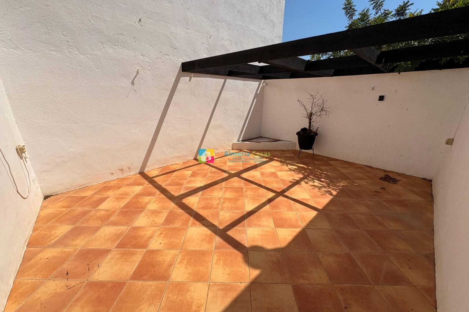 3 bedroom Townhouse for rent in Los Llanos (Zurgena) - € 500 (Ref: 9103214)