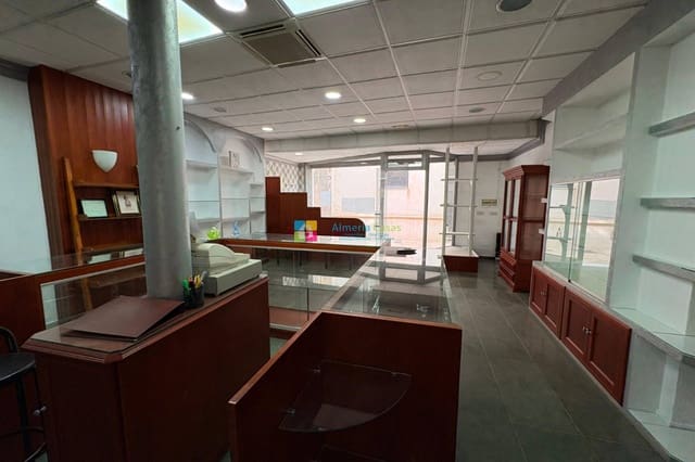 Commercieel te huur in Albox - € 500 (Ref: 9112752)