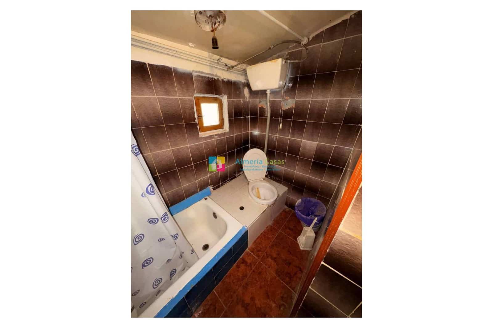 5 soverom Hus til salgs i Oria - € 70 000 (Ref: 9125918)