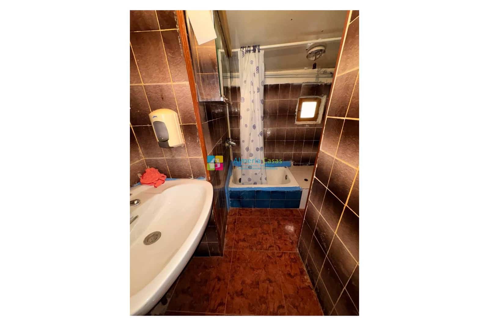 5 soverom Hus til salgs i Oria - € 70 000 (Ref: 9125918)