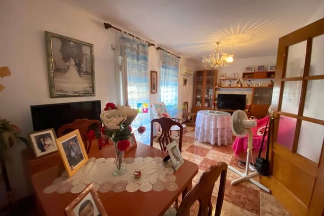 3 slaapkamer Appartement te koop in Albox - € 70.000 (Ref: 9126101)