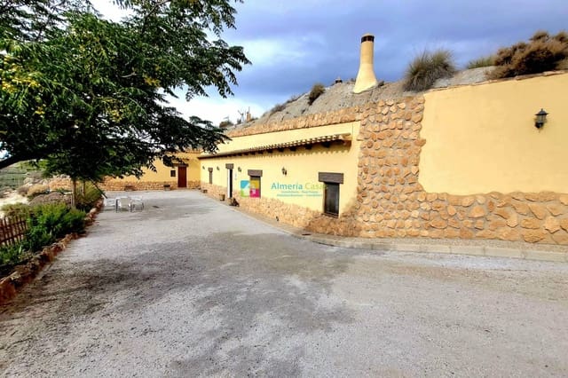 4 soveværelse Hulehus til salg i Cúllar med swimmingpool - € 550.000 (Ref: 9158389)