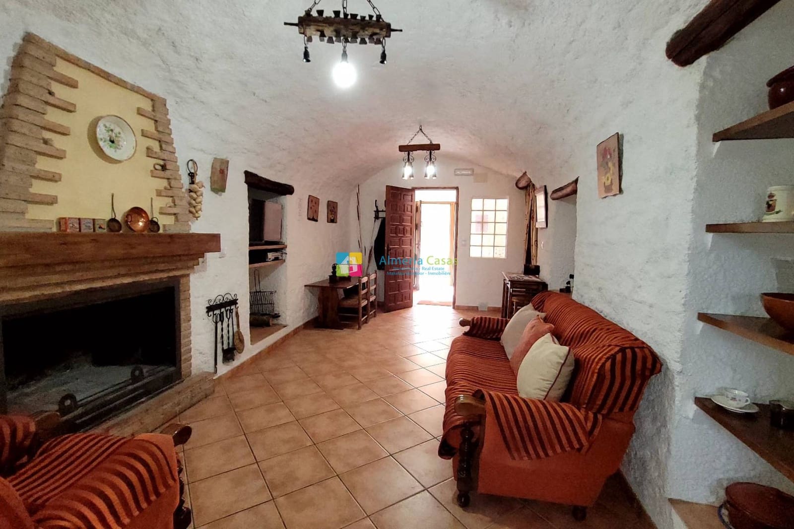 4 soveværelse Hulehus til salg i Cullar med swimmingpool - € 550.000 (Ref: 9158389)