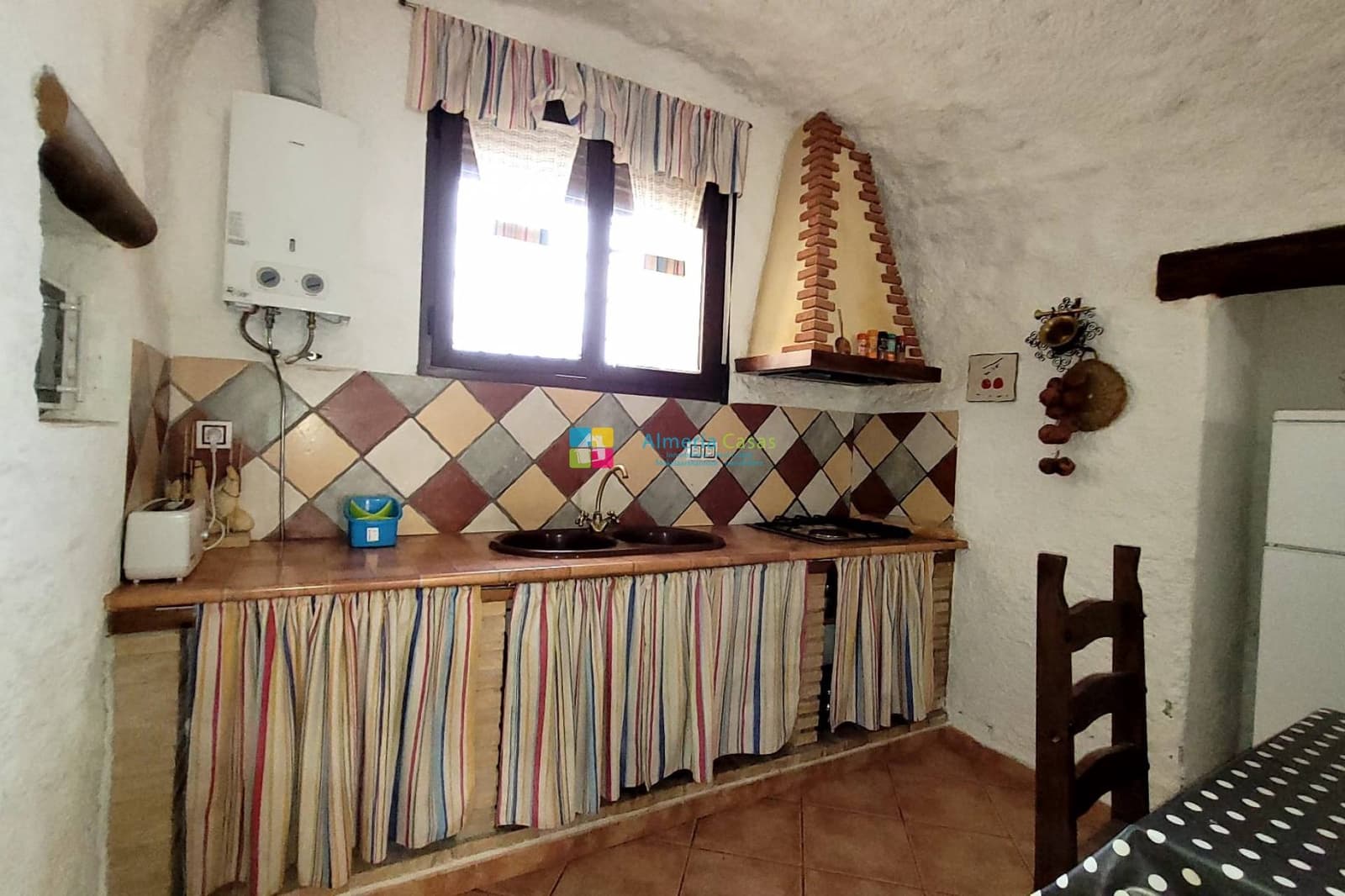 4 soveværelse Hulehus til salg i Cullar med swimmingpool - € 550.000 (Ref: 9158389)