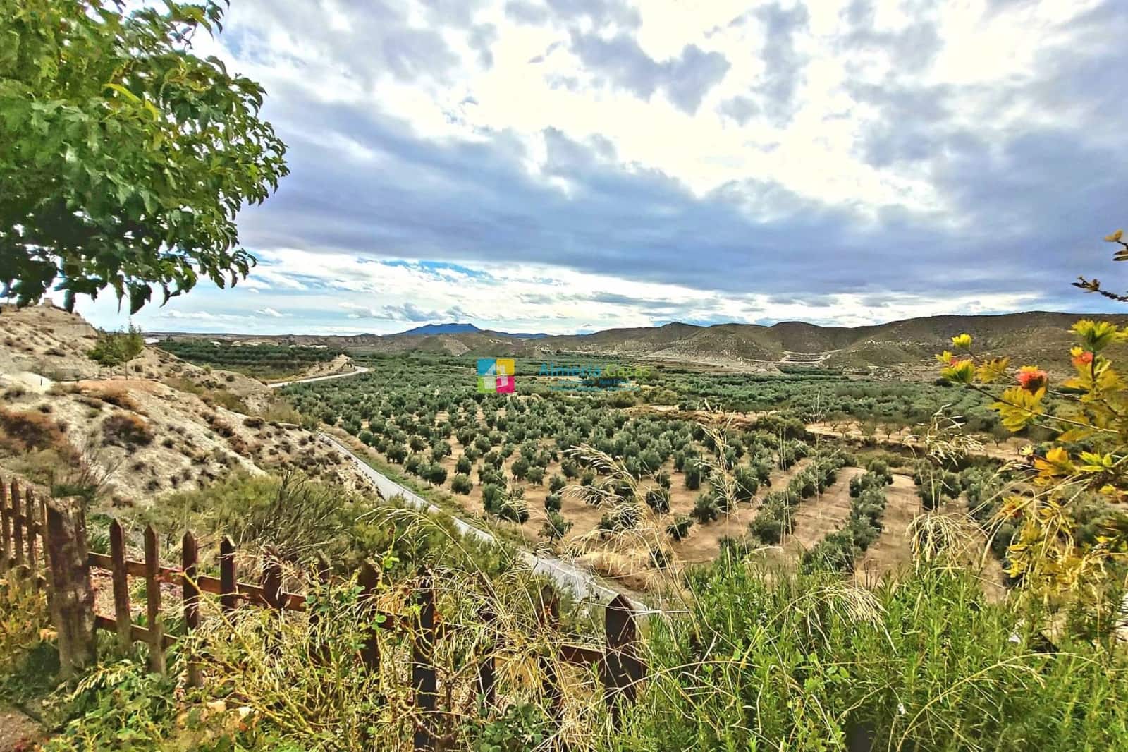 4 soveværelse Hulehus til salg i Cullar med swimmingpool - € 550.000 (Ref: 9158389)