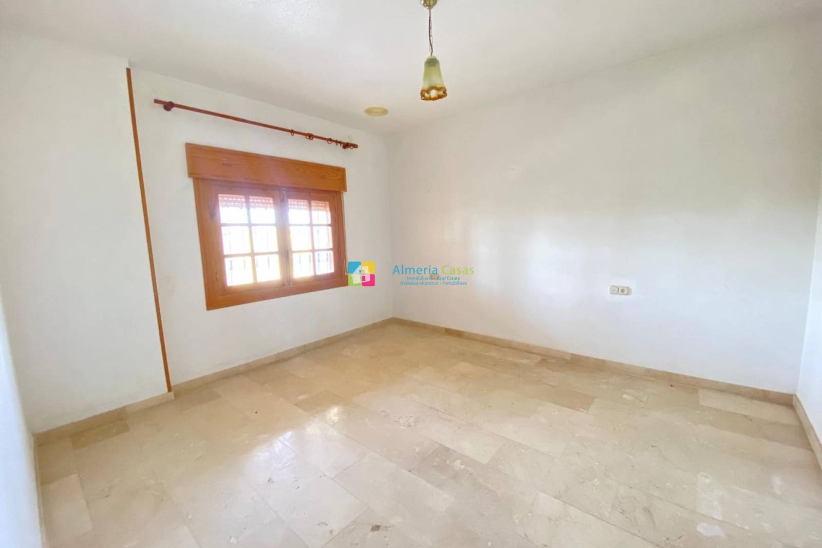 4 soverom Villa til salgs i Albox med svømmebasseng garasje - € 250 000 (Ref: 9181547)