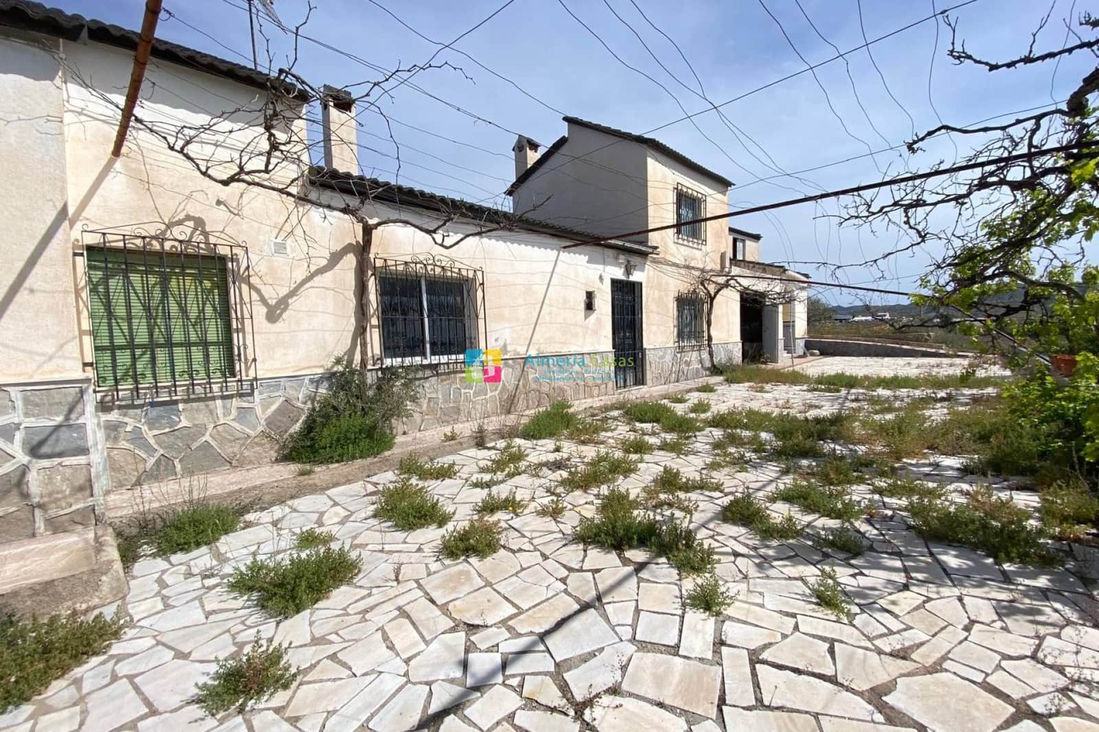 4 soverom Villa til salgs i Albox med svømmebasseng garasje - € 250 000 (Ref: 9181547)