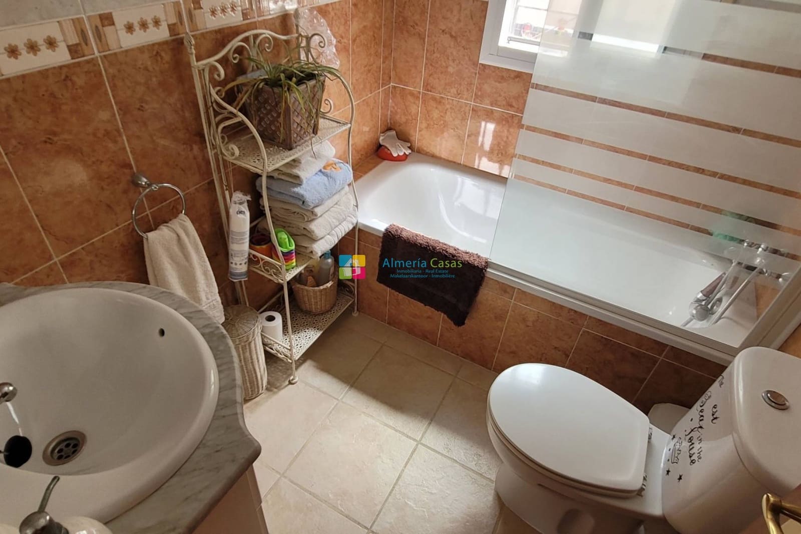 4 slaapkamer Villa te koop in Los Llanos (Zurgena) met garage - € 239.950 (Ref: 9192682)