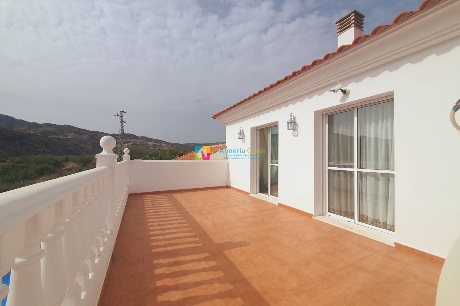 4 quarto Moradia para venda em Arboleas com piscina garagem - 349 950 € (Ref: 9192683)