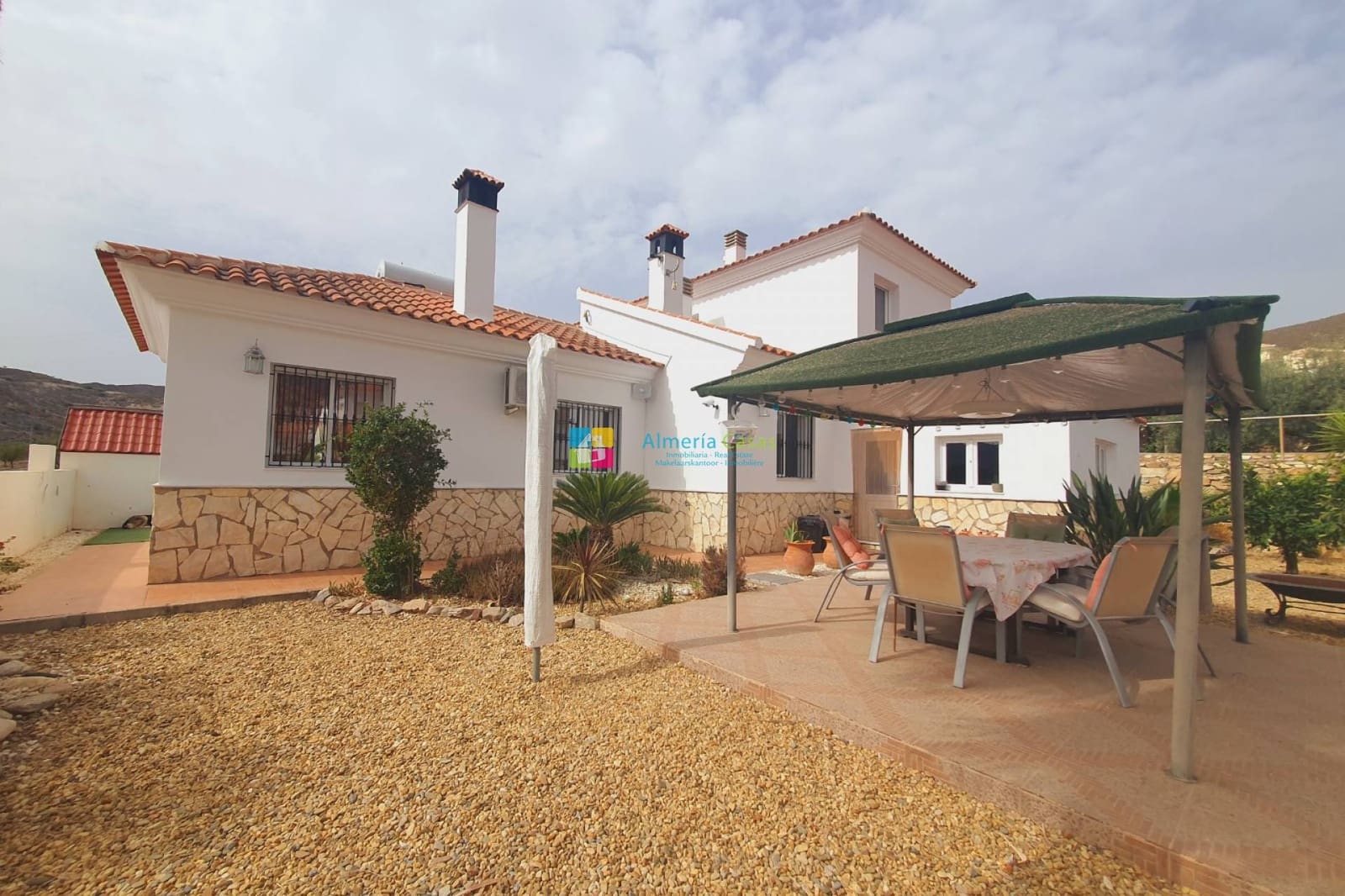 4 quarto Moradia para venda em Arboleas com piscina garagem - 349 950 € (Ref: 9192683)