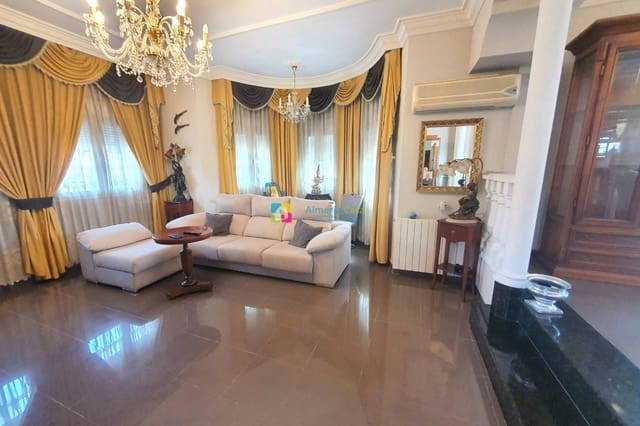 4 soveværelse Villa til salg i Huércal-Overa med swimmingpool - € 339.000 (Ref: 9205489)