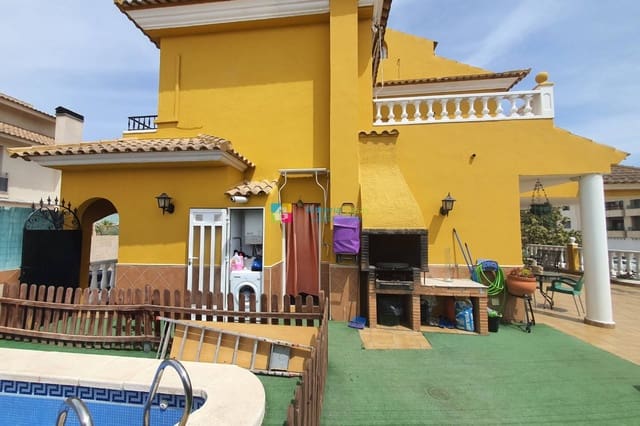 4 soveværelse Villa til salg i Huércal-Overa med swimmingpool - € 339.000 (Ref: 9205489)