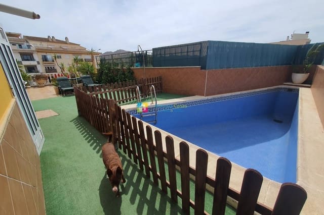 4 soveværelse Villa til salg i Huércal-Overa med swimmingpool - € 339.000 (Ref: 9205489)