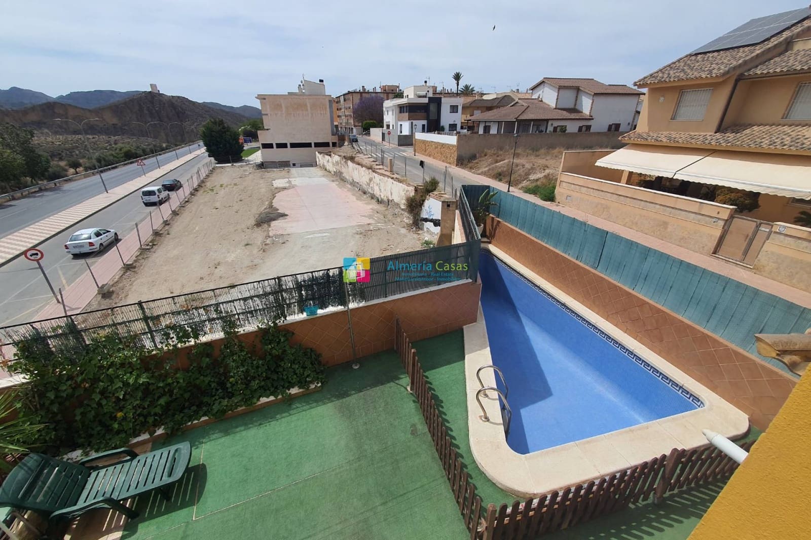 4 soveværelse Villa til salg i Huercal-Overa med swimmingpool - € 339.000 (Ref: 9205489)