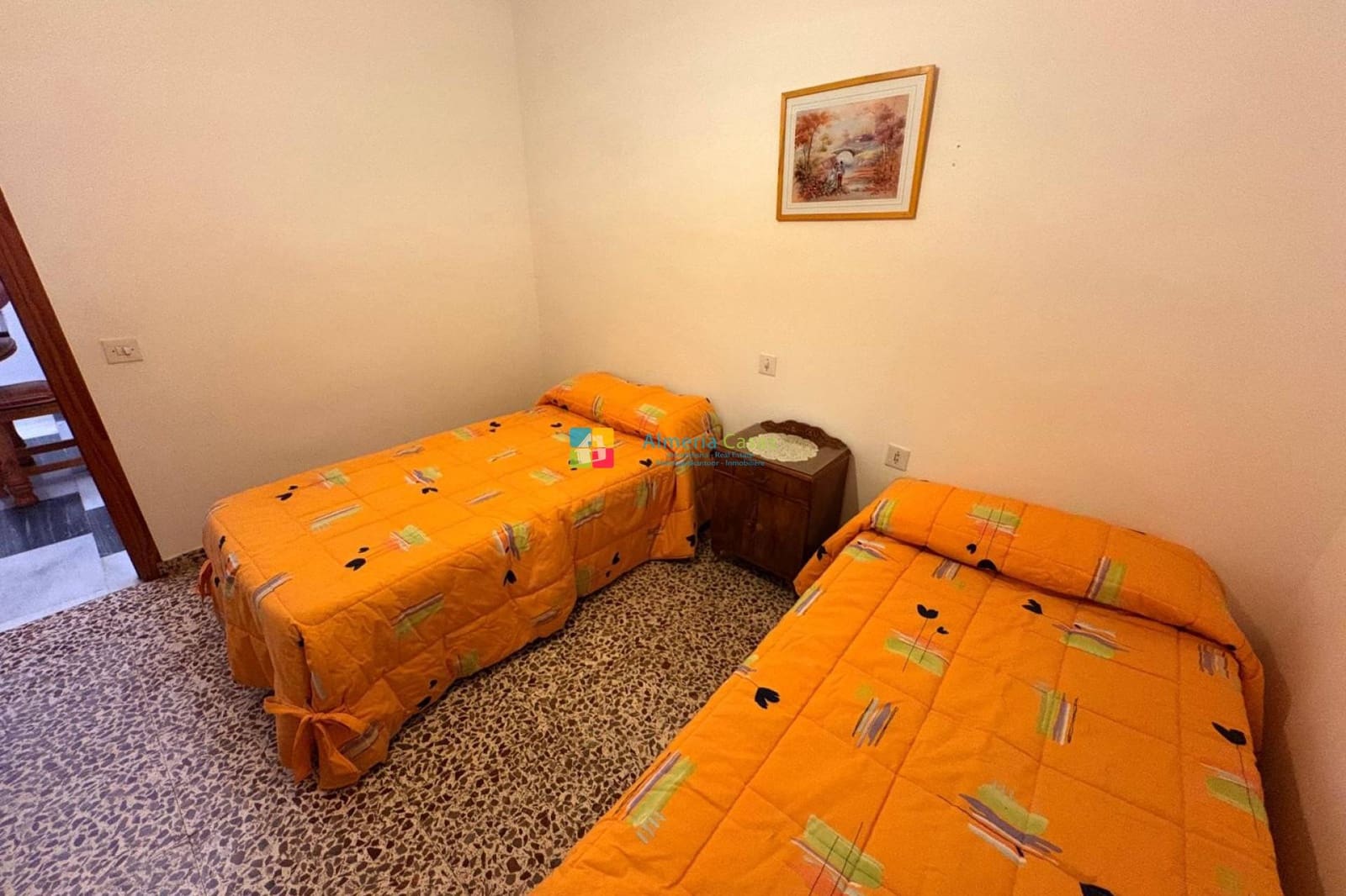 8 soverom Hus til salgs i Sierro med garasje - € 230 000 (Ref: 9221368)