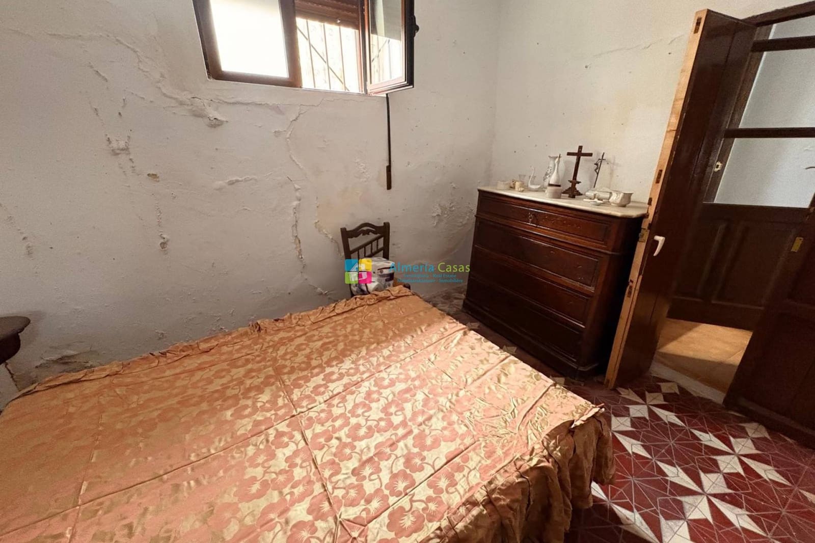 10 soveværelse Byhus til salg i Seron - € 98.500 (Ref: 9248918)