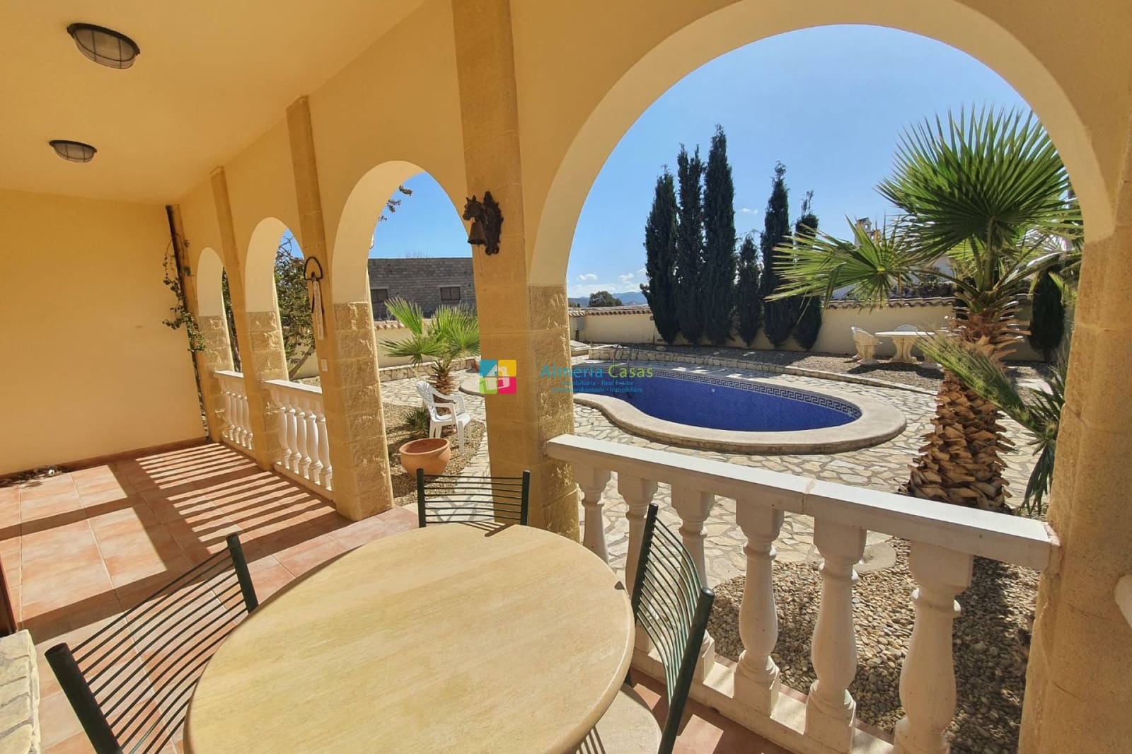 3 soveværelse Villa til salg i El Cucador med swimmingpool - € 299.000 (Ref: 9254155)