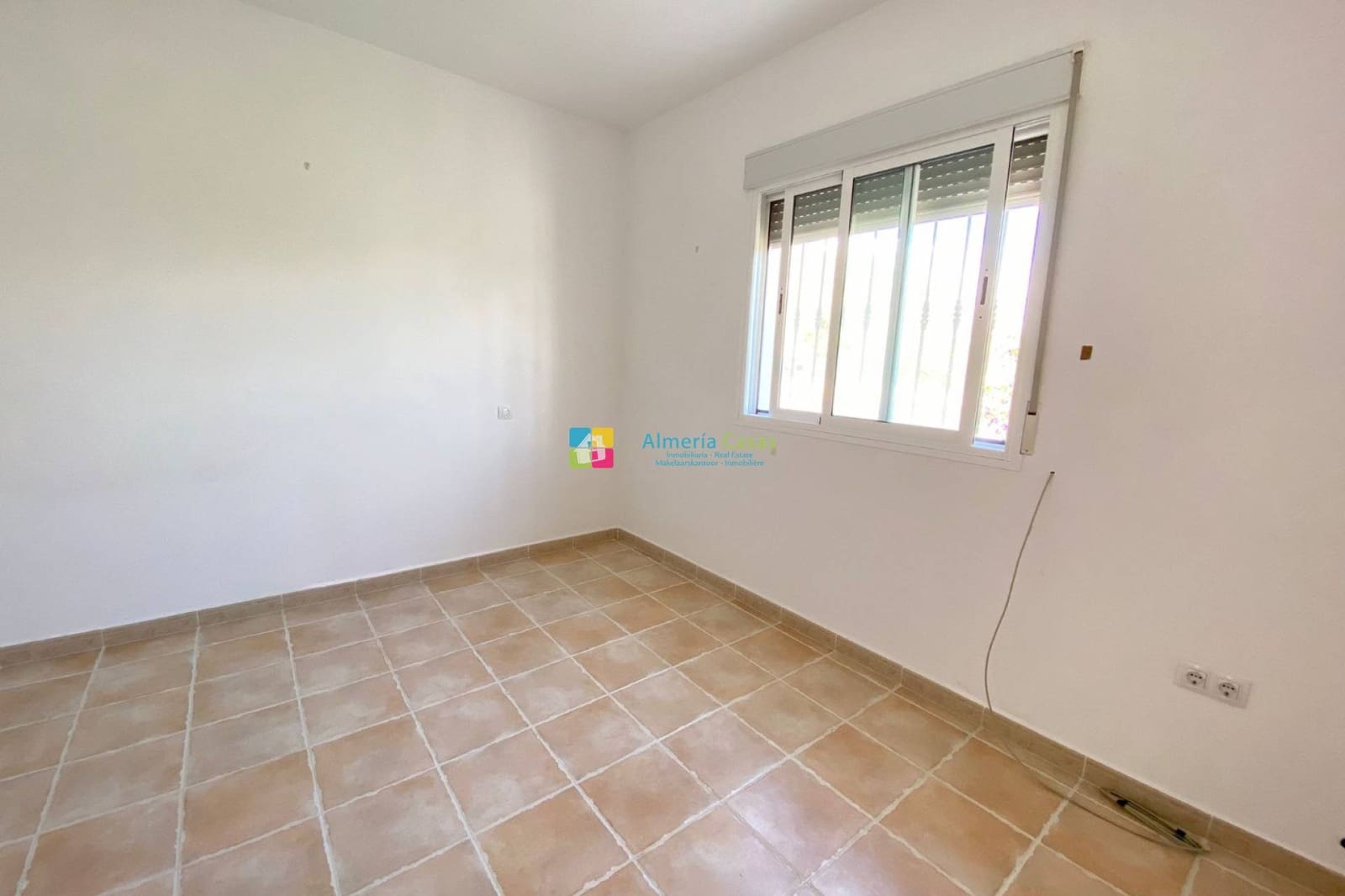 3 sypialnia Willa na sprzedaż w Lijar z basenem - 185 000 € (Ref: 9273073)