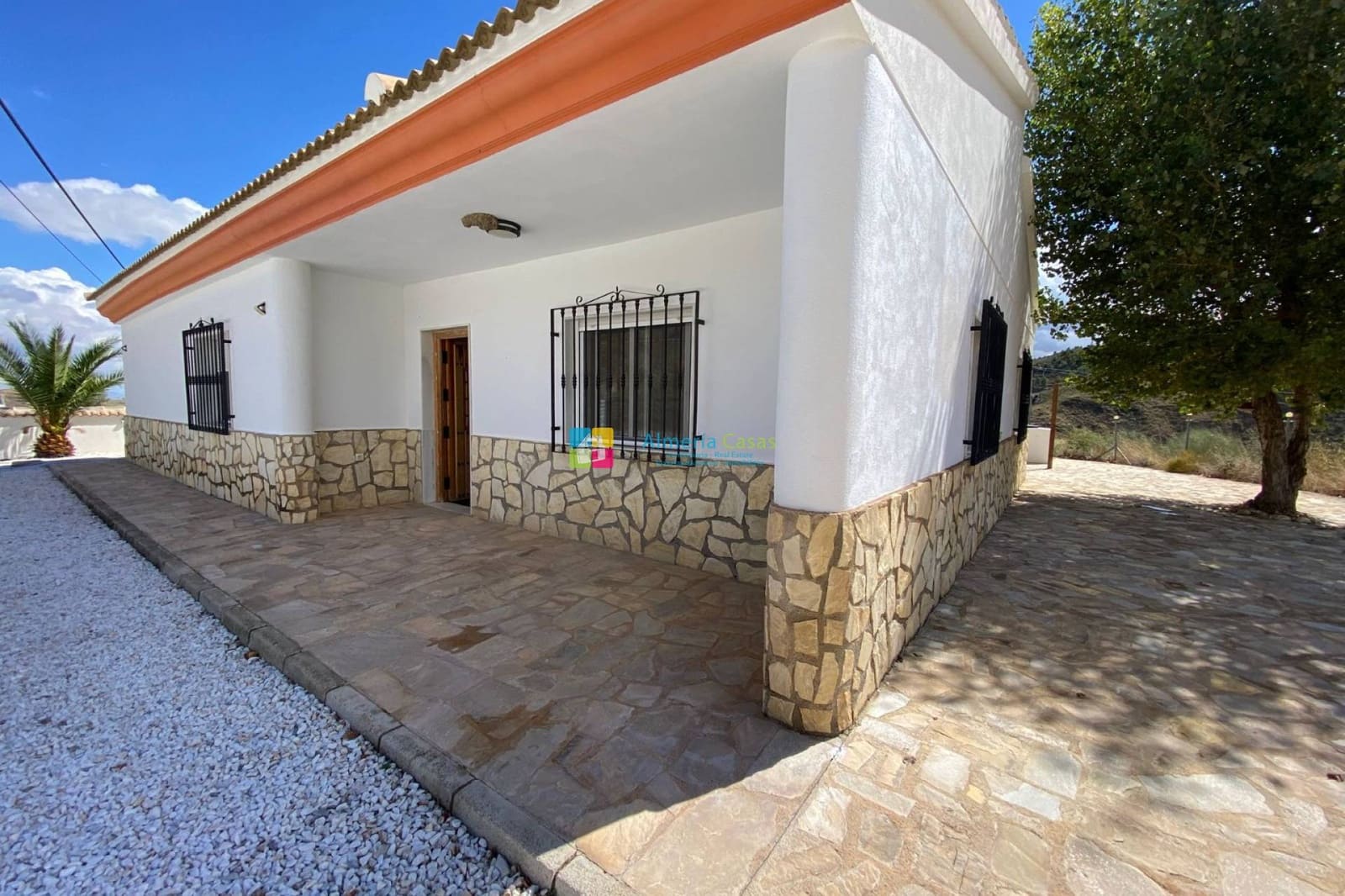 3 sypialnia Willa na sprzedaż w Lijar z basenem - 185 000 € (Ref: 9273073)