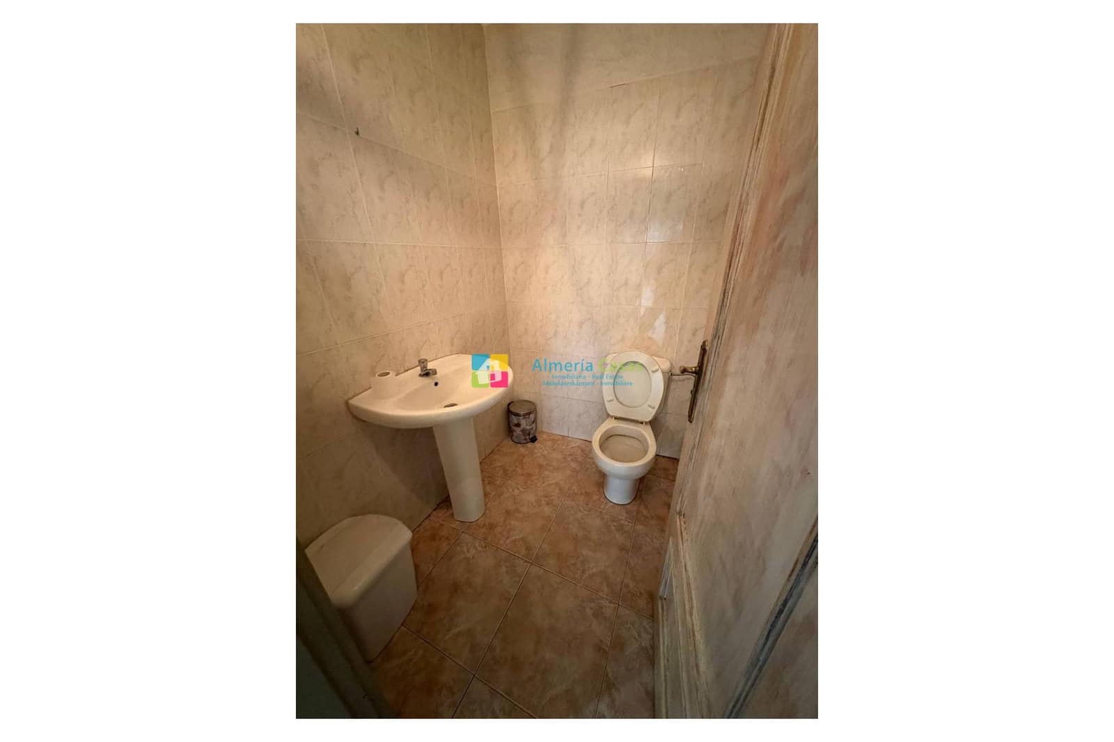 Erhverv til salg i Cantoria - € 120.000 (Ref: 9352116)