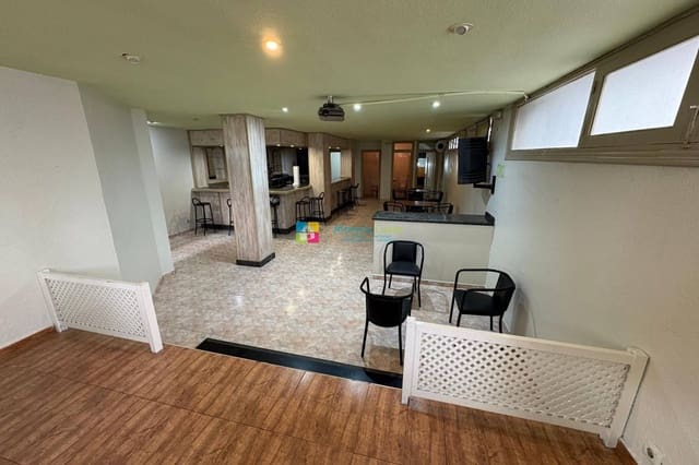 Erhverv til salg i Cantoria - € 120.000 (Ref: 9352116)