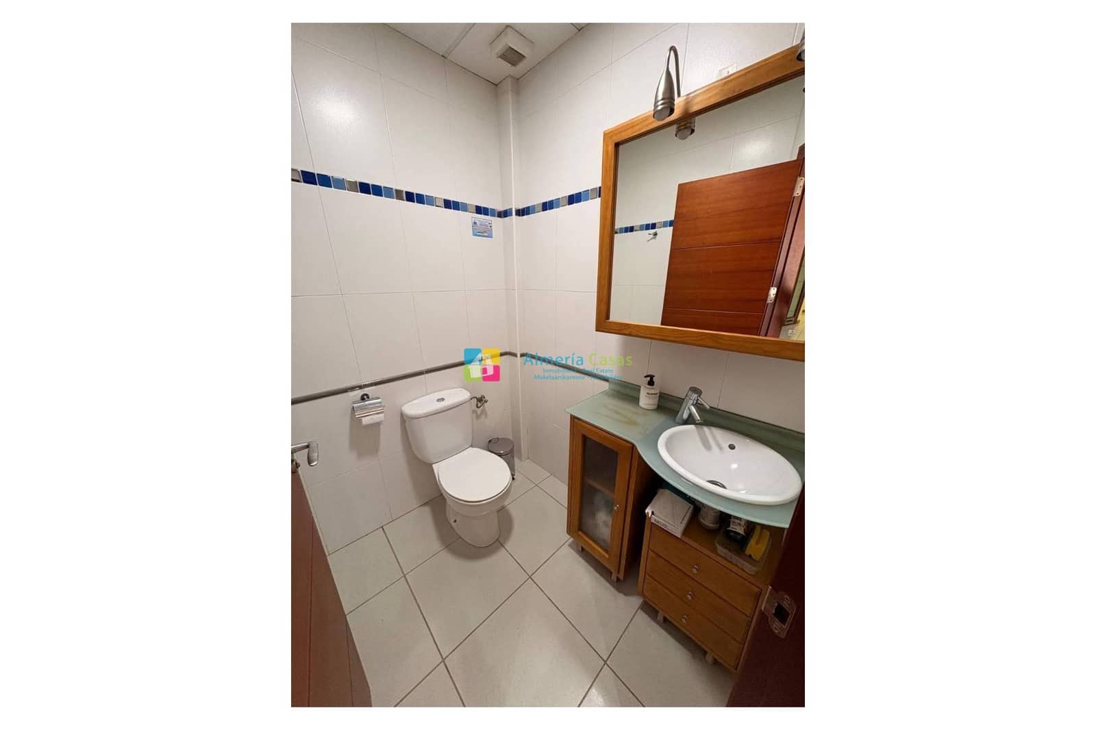 Erhverv til leje i Albox - € 950 (Ref: 9378377)