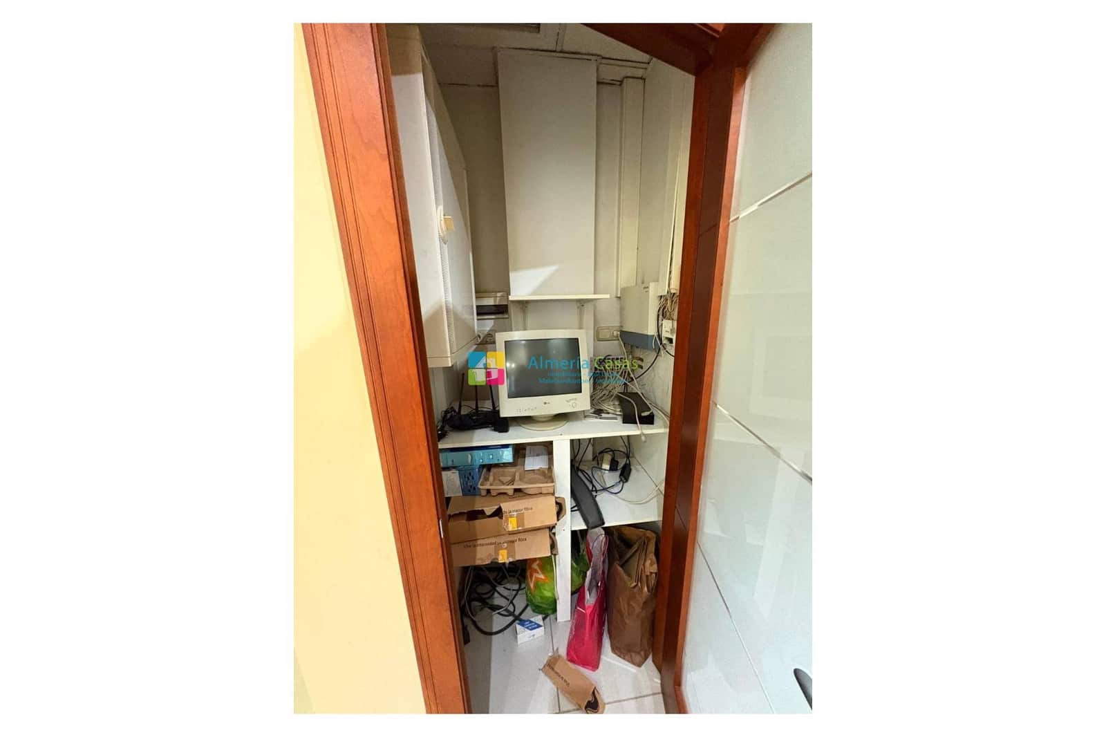 Erhverv til leje i Albox - € 950 (Ref: 9378377)