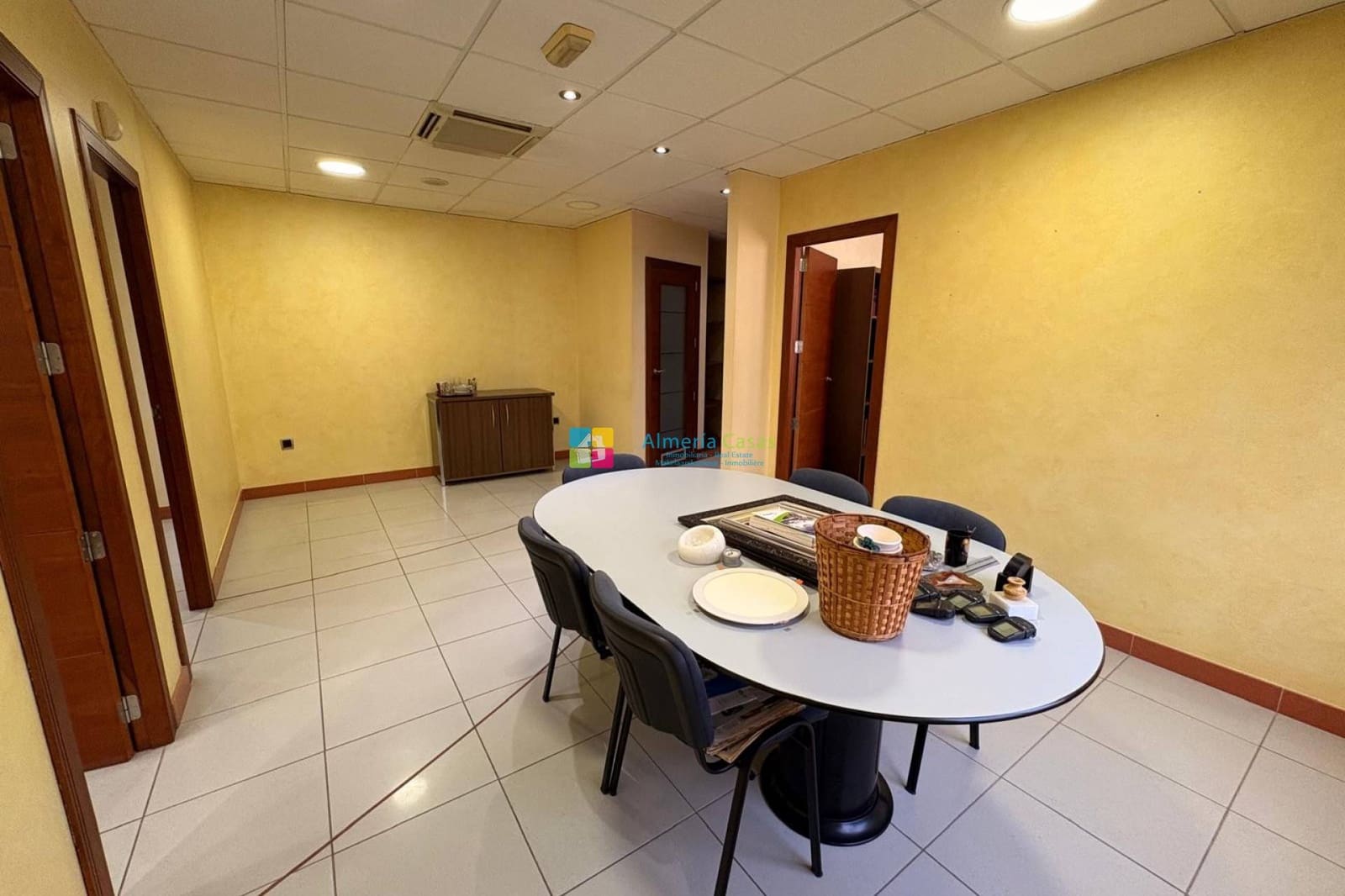 Erhverv til leje i Albox - € 950 (Ref: 9378377)