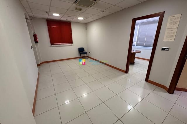 Commercial for rent in Albox - € 950 (Ref: 9378377)