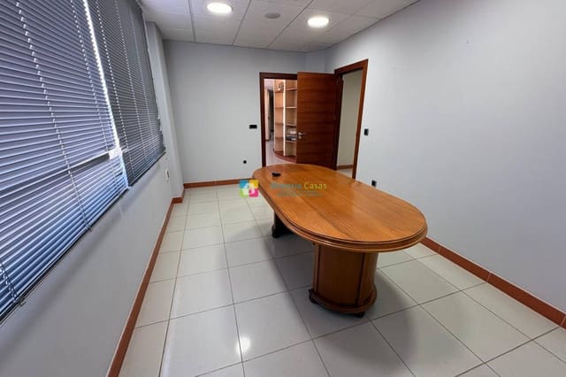 Commercial for rent in Albox - € 950 (Ref: 9378377)