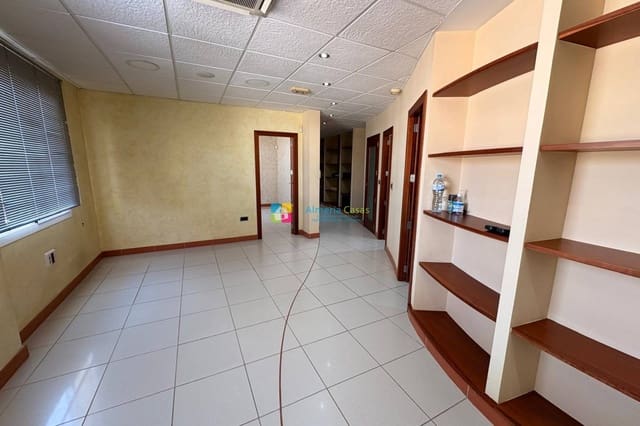 Commercial for rent in Albox - € 950 (Ref: 9378377)