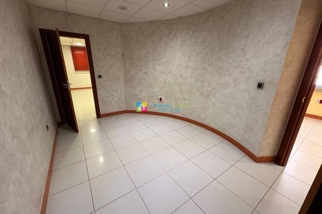 Commercial for rent in Albox - € 950 (Ref: 9378377)