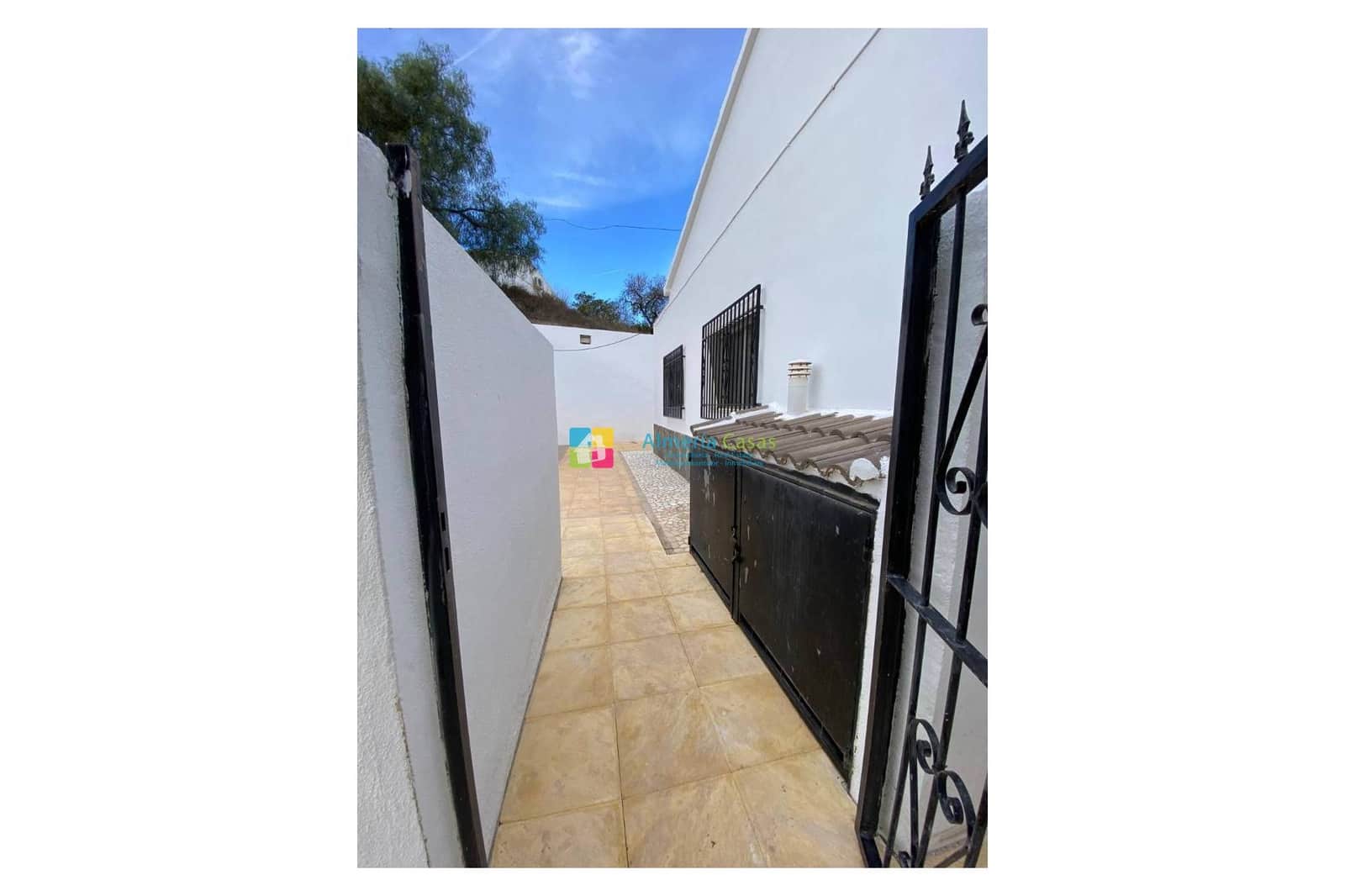 4 bedroom Finca/Country House for sale in Pocicas with pool - € 249,000 (Ref: 9412819)