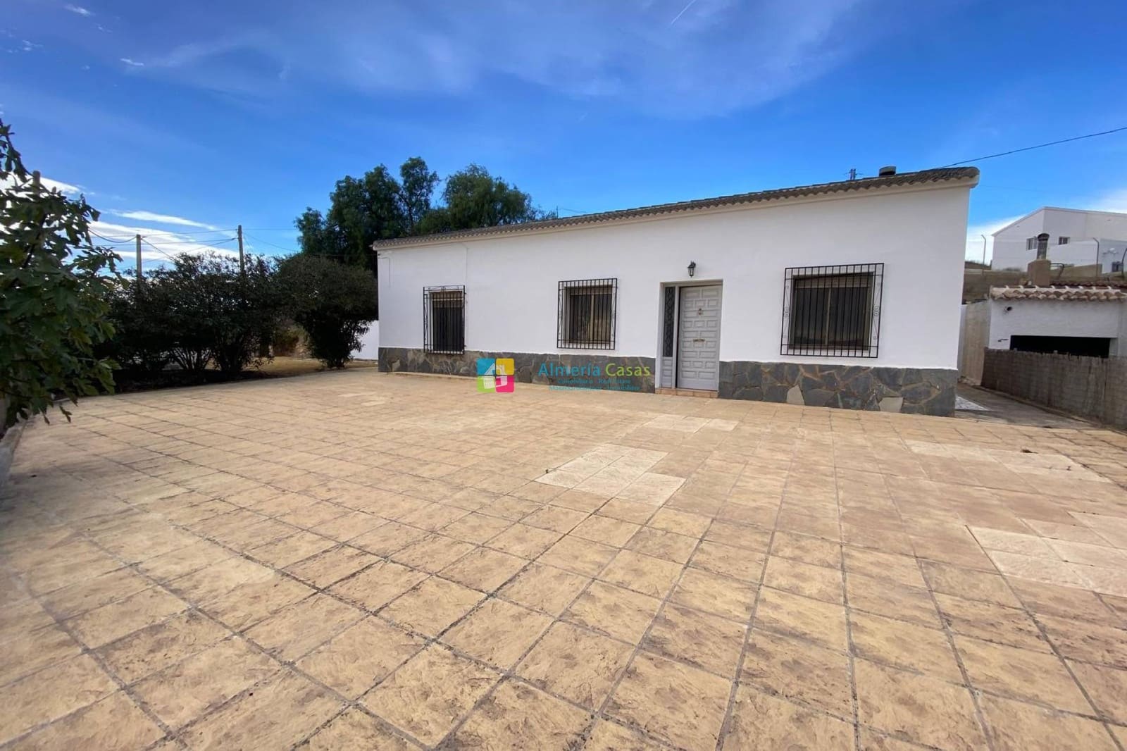 4 bedroom Finca/Country House for sale in Pocicas with pool - € 249,000 (Ref: 9412819)