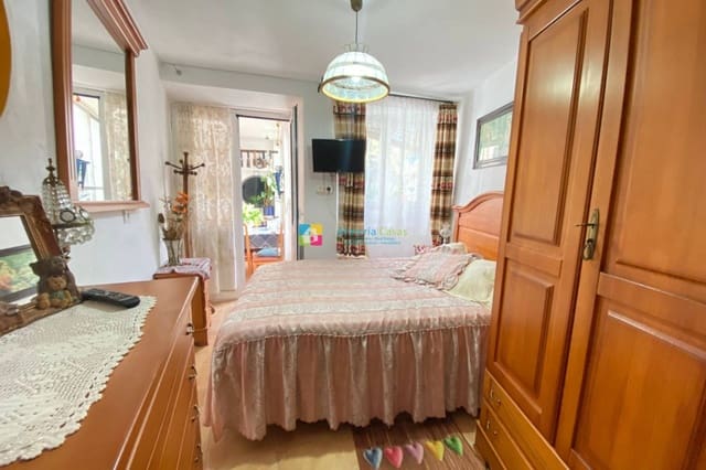 5 makuuhuone Omakotitalo myytävänä paikassa Chirivel - 115 000 € (Ref: 9426369)