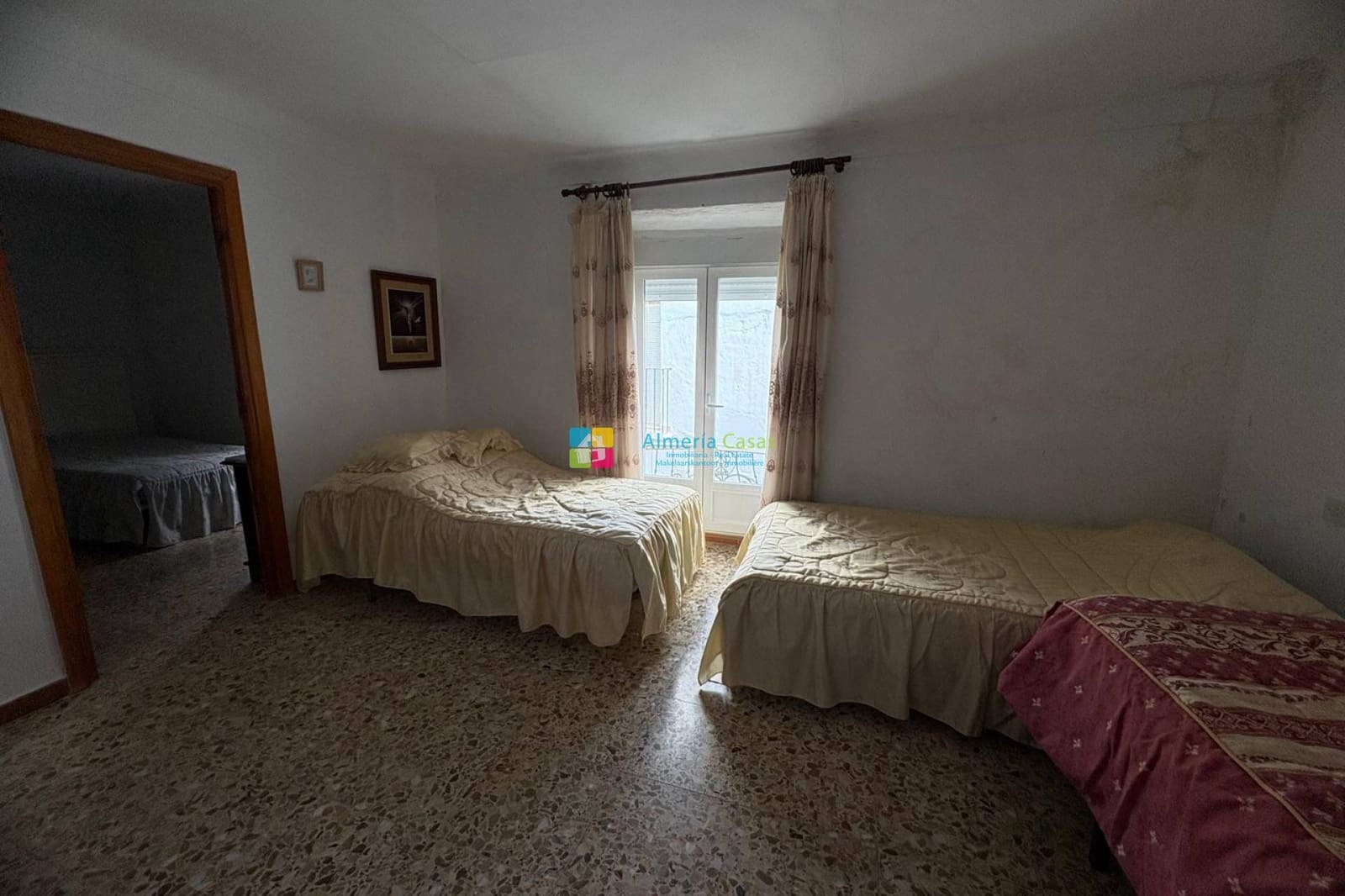 7 slaapkamer Huis te koop in Sufli - € 99.000 (Ref: 9426370)