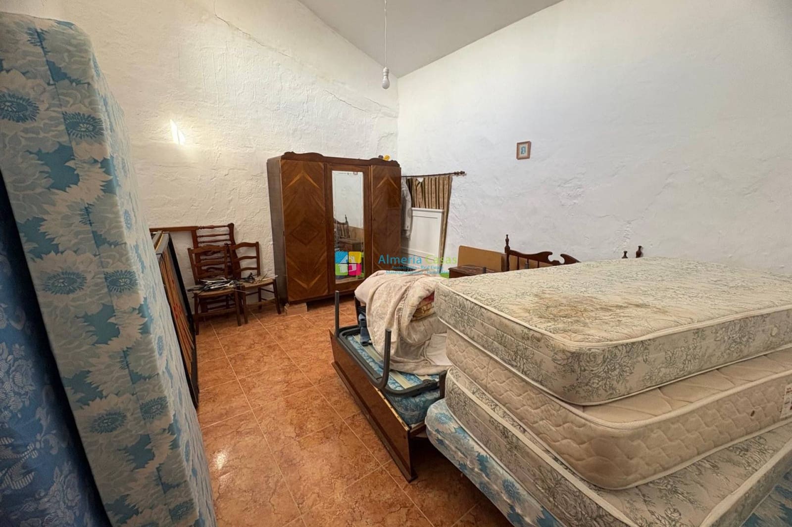 7 slaapkamer Huis te koop in Sufli - € 99.000 (Ref: 9426370)