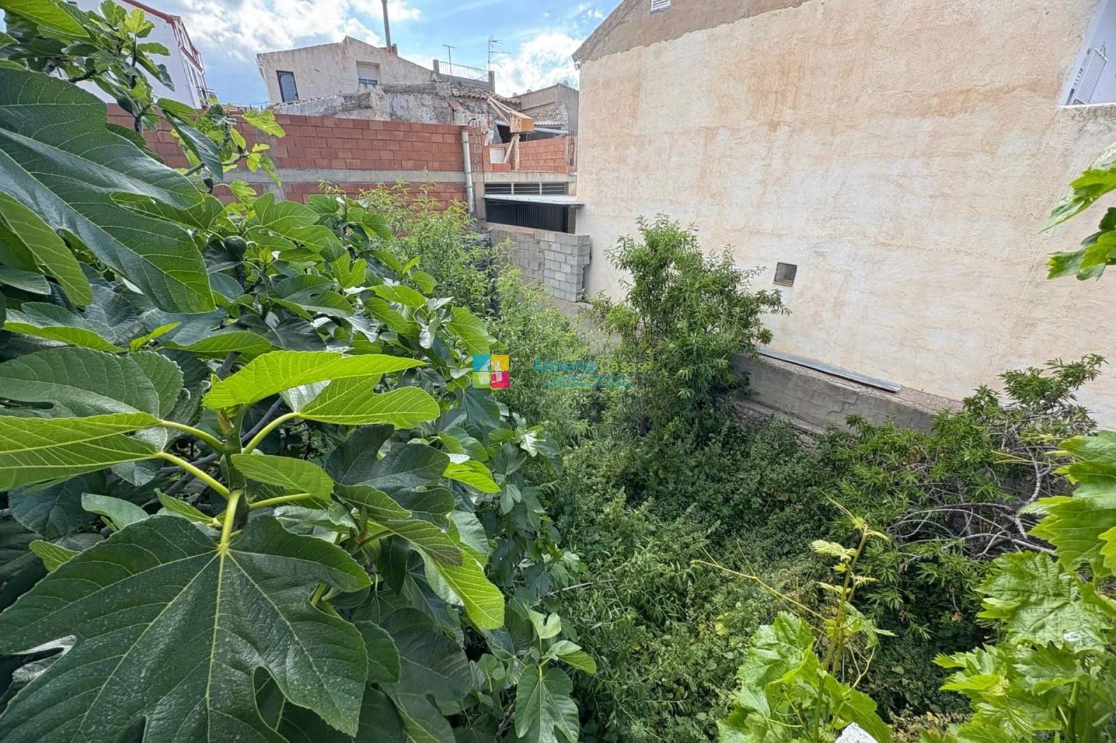 7 slaapkamer Huis te koop in Sufli - € 99.000 (Ref: 9426370)