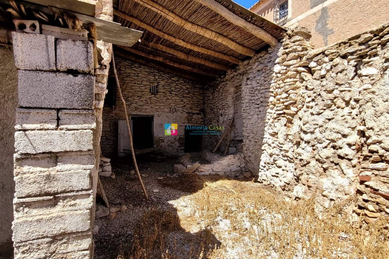 5 chambre Maison de Ville à vendre à Cullar avec garage - 58 000 € (Ref: 9431769)