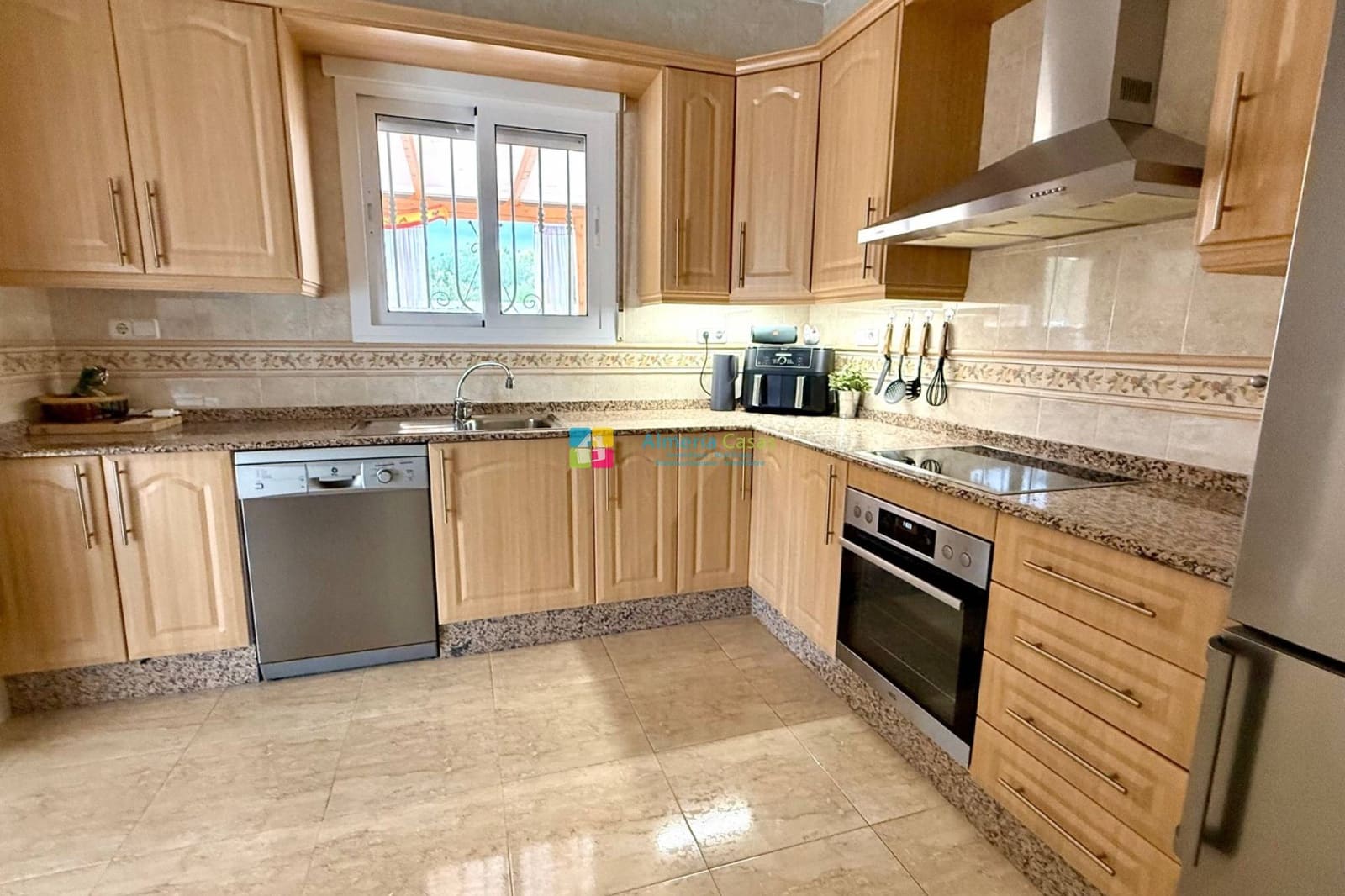 3 soveværelse Villa til salg i Arboleas med swimmingpool garage - € 325.000 (Ref: 9431998)