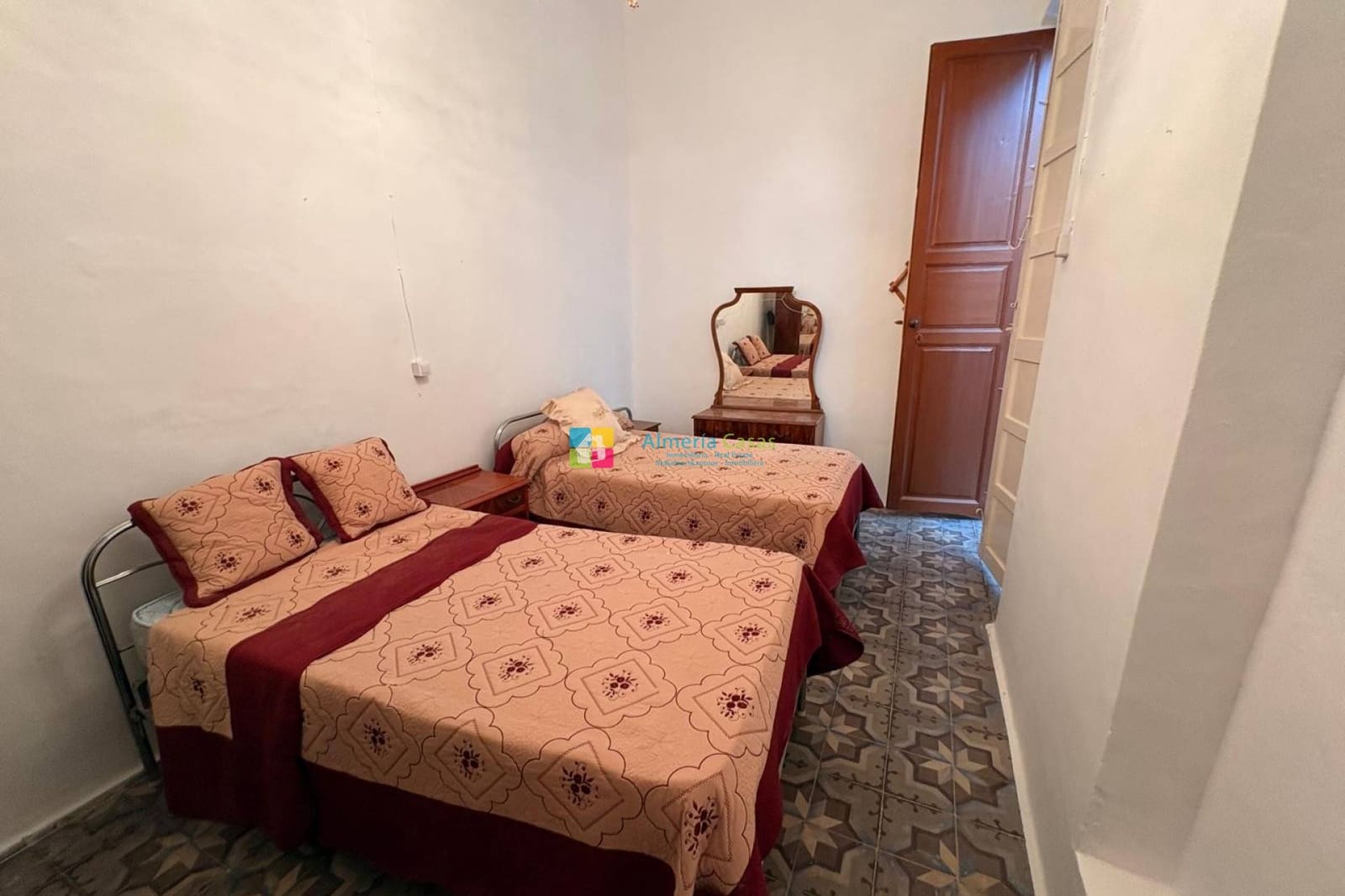 5 makuuhuone Omakotitalo vuokrattavana paikassa Cantoria - 600 € (Ref: 9436289)