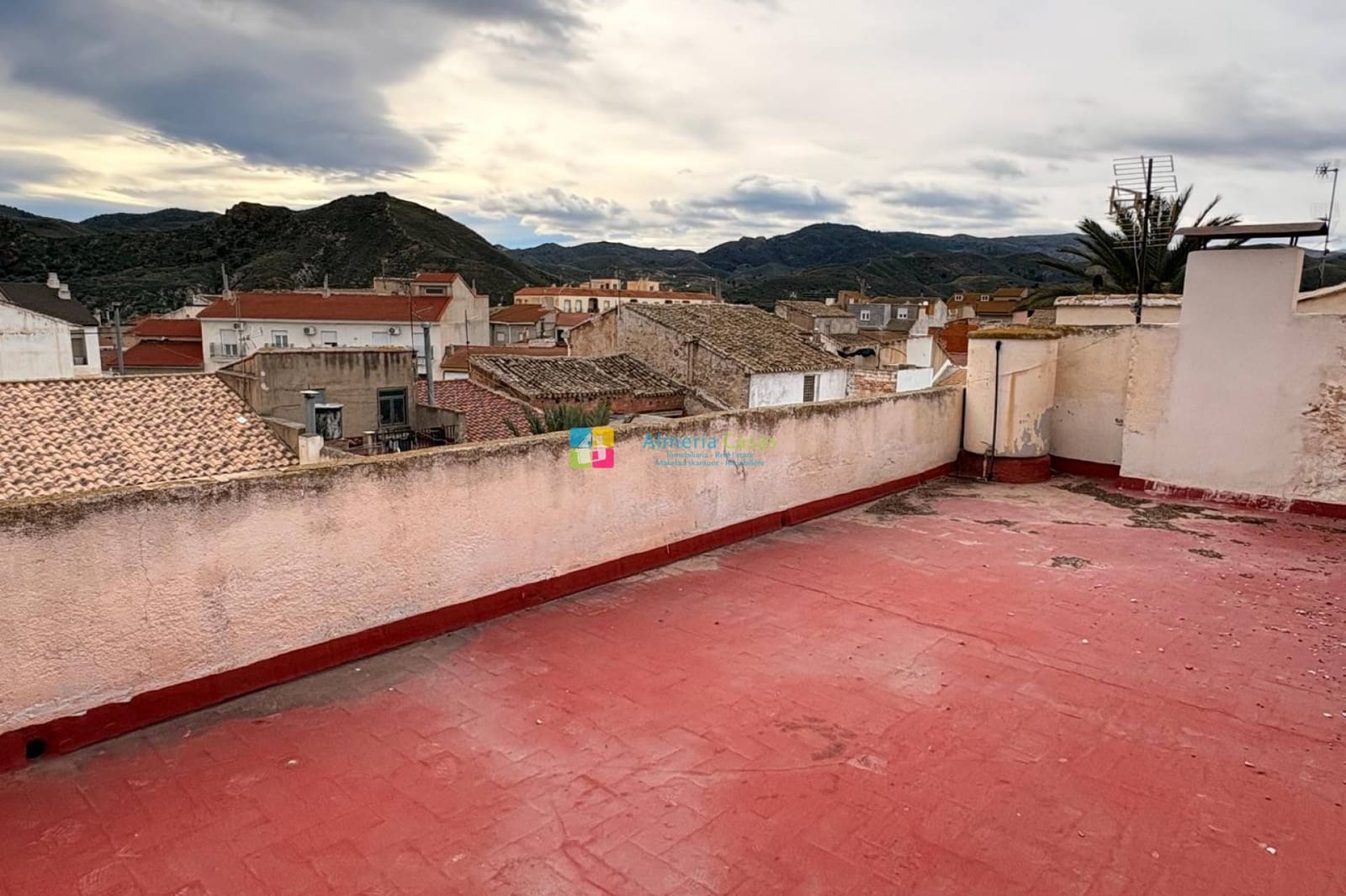 5 makuuhuone Omakotitalo vuokrattavana paikassa Cantoria - 600 € (Ref: 9436289)