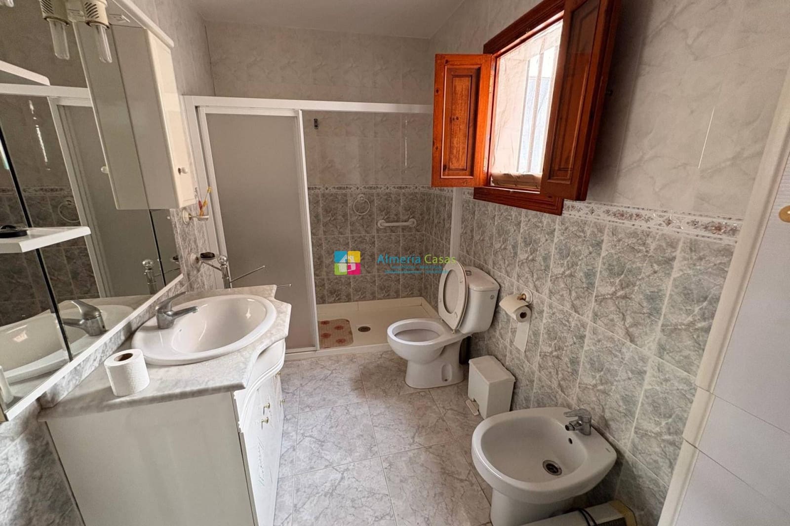 5 makuuhuone Omakotitalo vuokrattavana paikassa Cantoria - 600 € (Ref: 9436289)