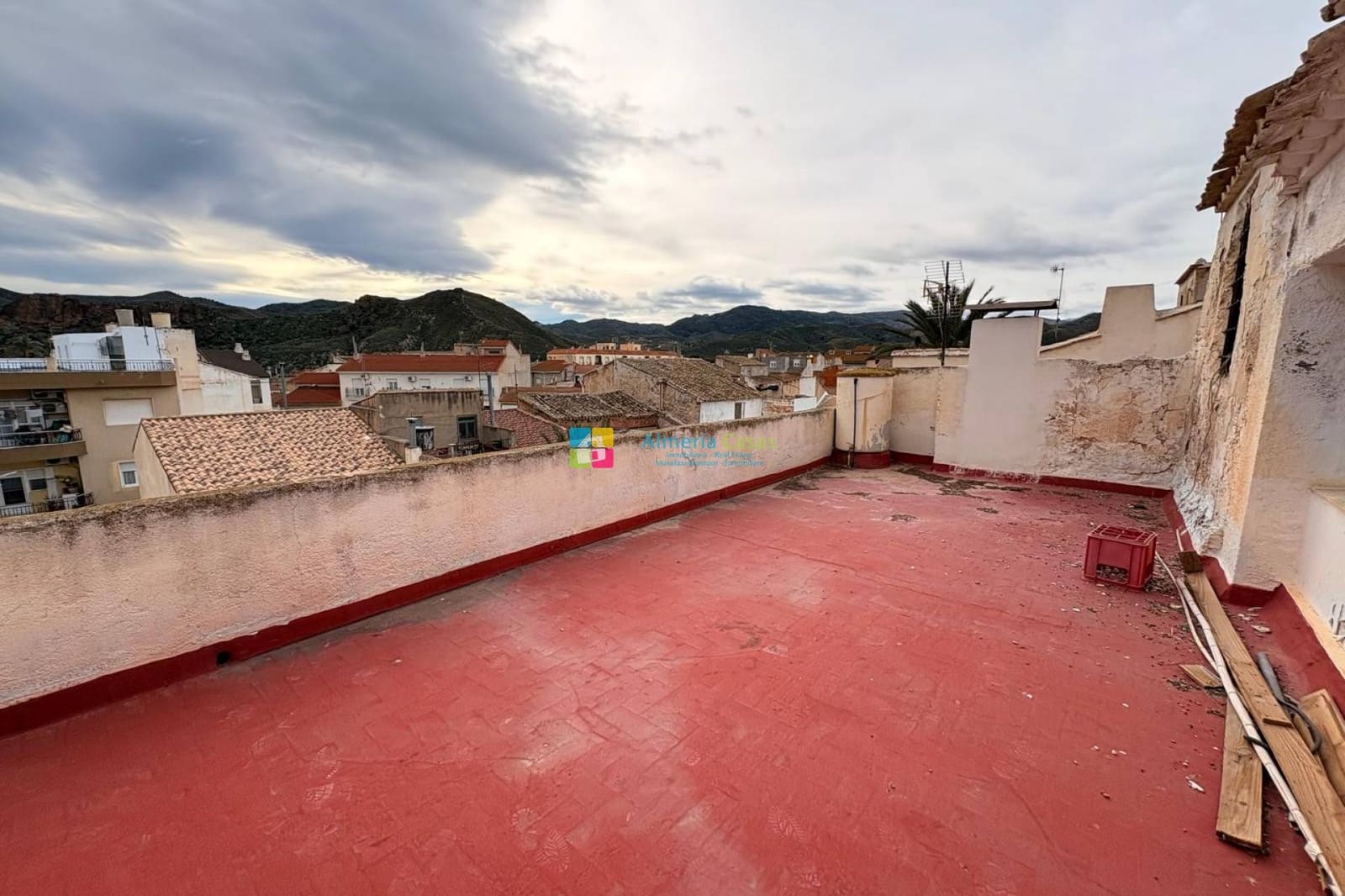 5 makuuhuone Omakotitalo vuokrattavana paikassa Cantoria - 600 € (Ref: 9436289)