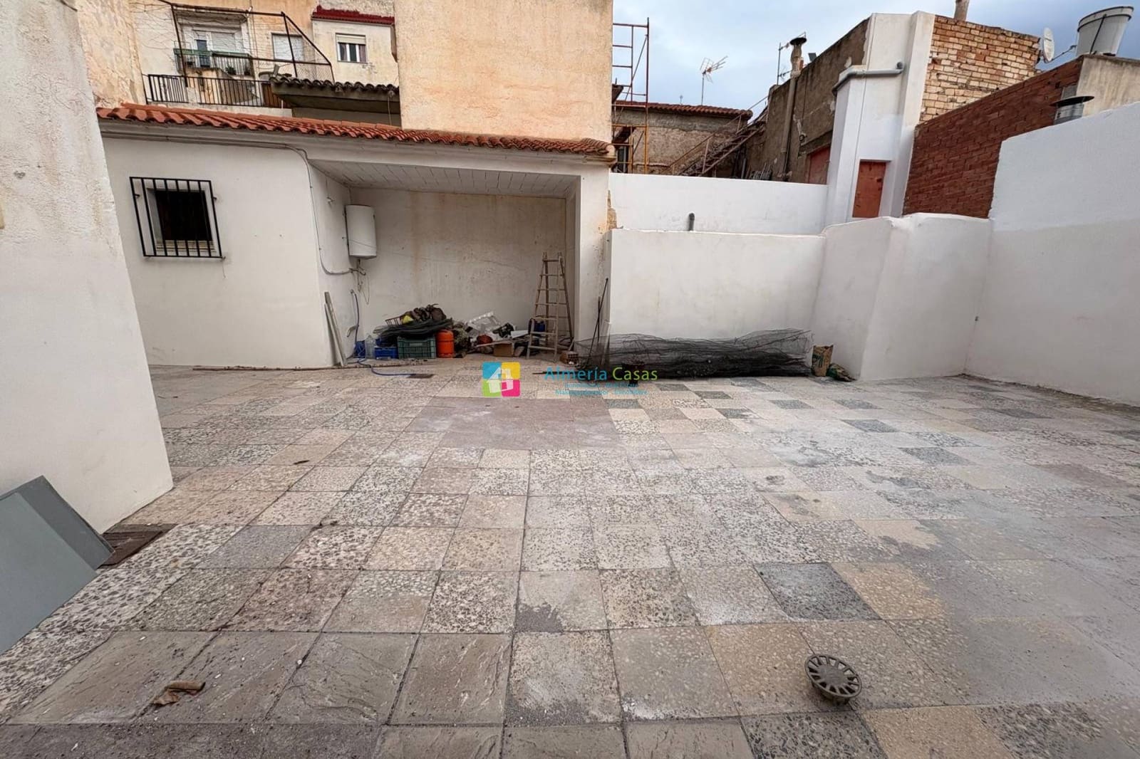 5 makuuhuone Omakotitalo vuokrattavana paikassa Cantoria - 600 € (Ref: 9436289)