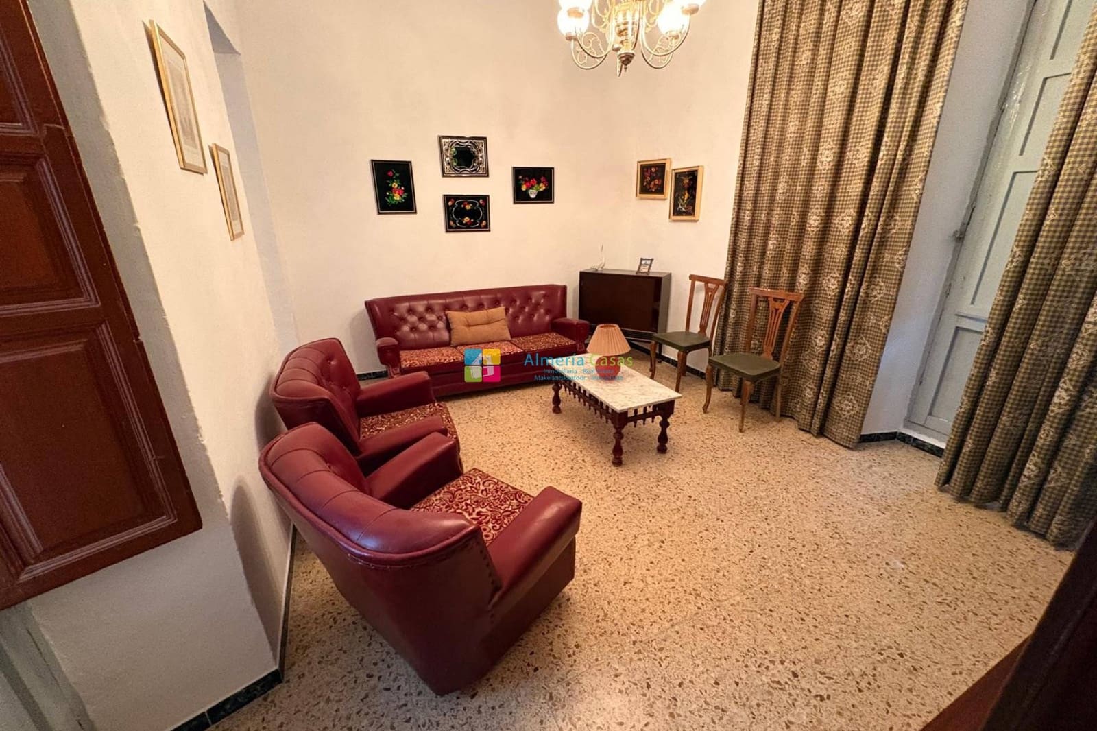 5 makuuhuone Omakotitalo vuokrattavana paikassa Cantoria - 600 € (Ref: 9436289)